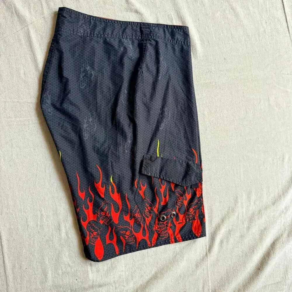 Vintage Y2K Board Shorts Men's 34 Flaming Skulls Skater Grunge Steve & Barry's